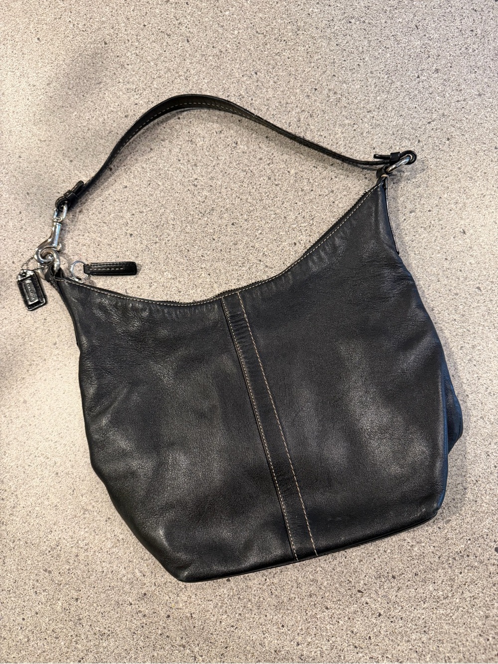 Coach VINTAGE G043-9365 Black Hobo Bag